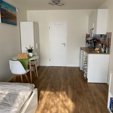 Naehe Flughafen Psd Dome Merkur Arena デュッセルドルフ